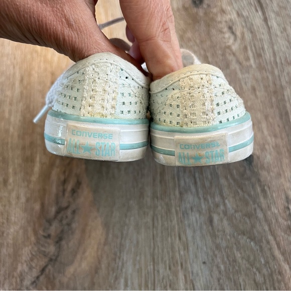 Converse shoes - Picture 4 of 6